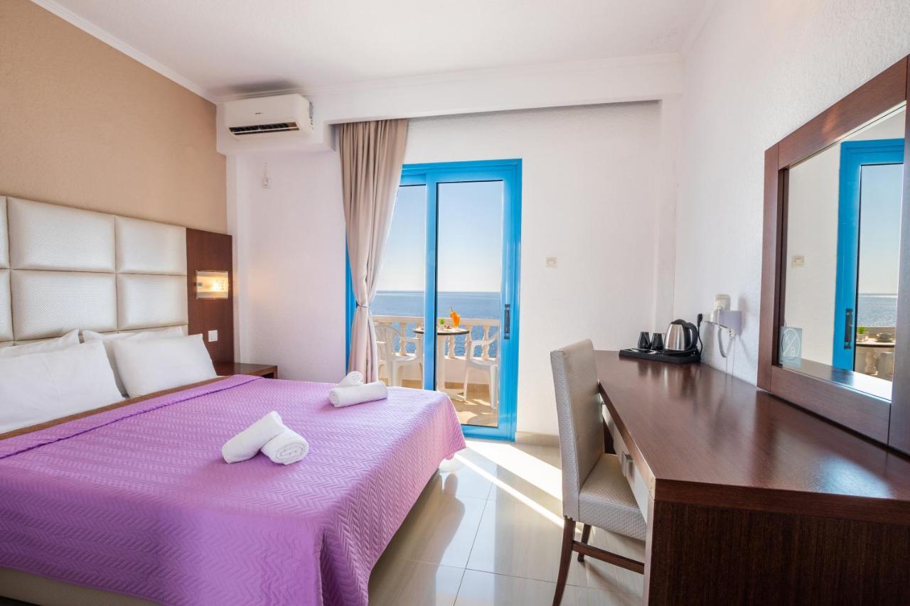 Castelia Bay Hotel Амоопи Екстериор снимка
